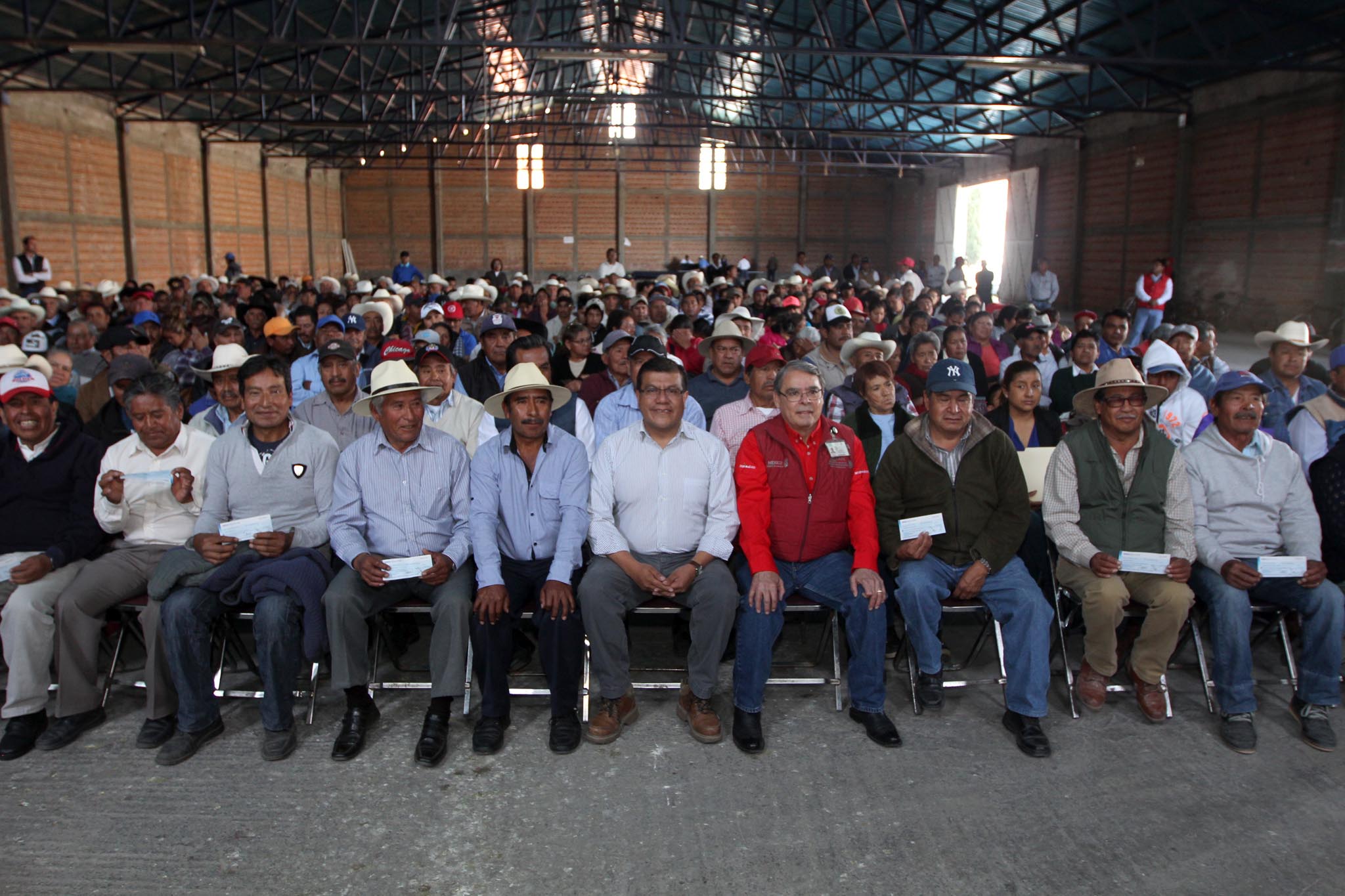 Realiza Sefoa segunda entrega de apoyos para atención a siniestros agropecuarios