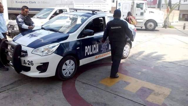 Asegura Policía de Apizaco a sujeto por alterar el orden