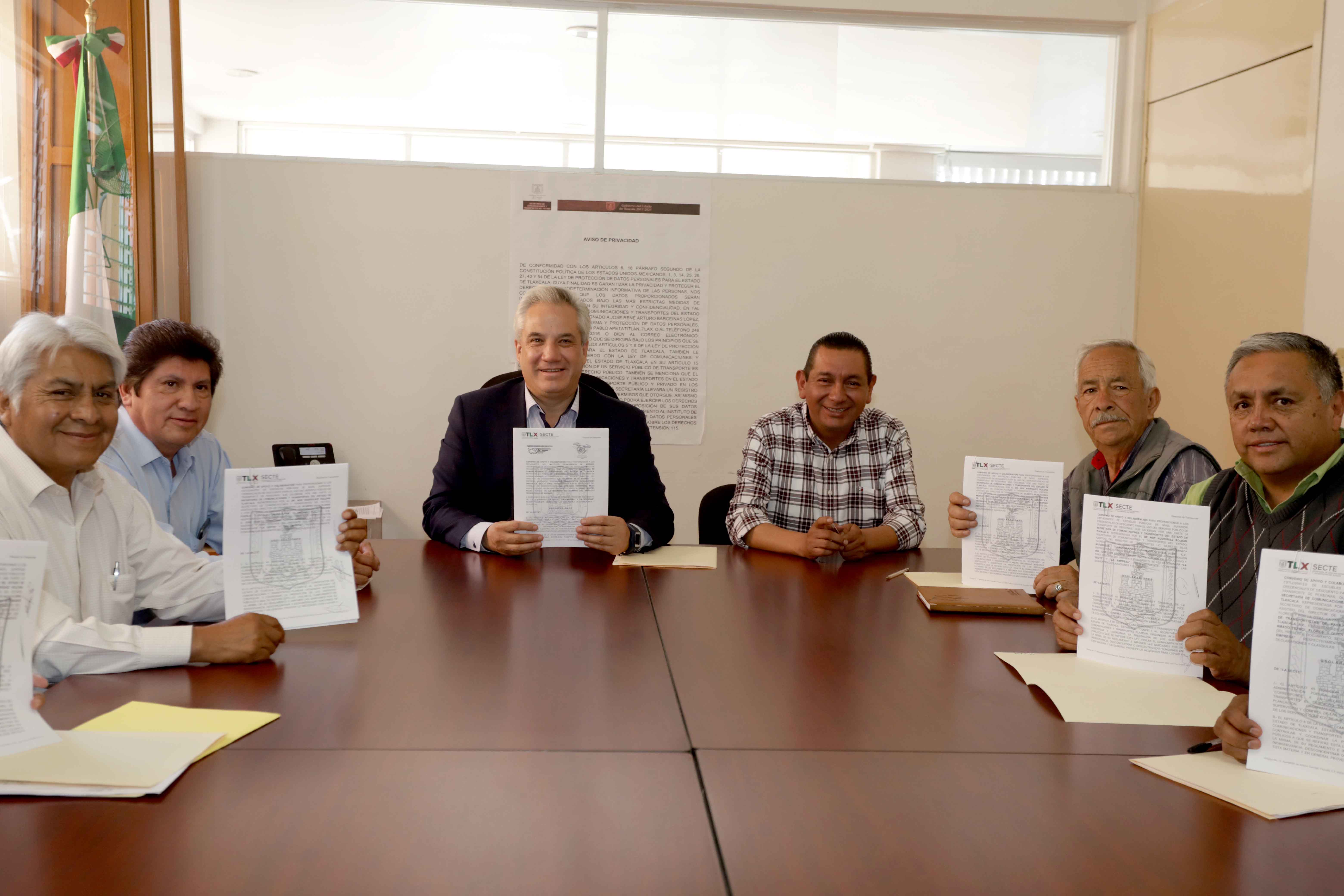 Renueva SECTE convenio de descuento en transporte a estudiantes