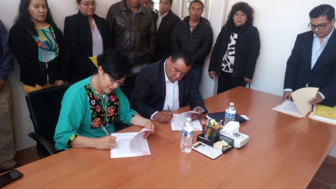 Firman acuerdo de revisión salarial sindicato y dirección del COBAT