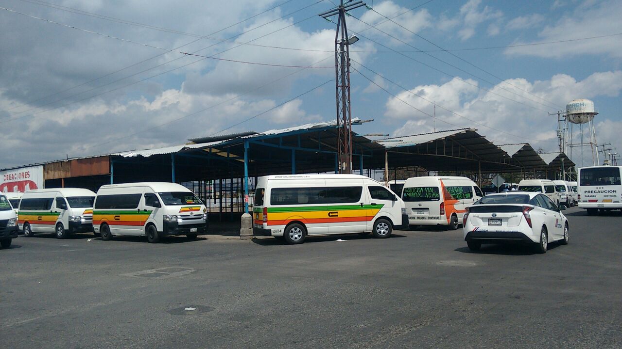 Sitian transportistas la ciudad de Santa Ana Chiautempan
