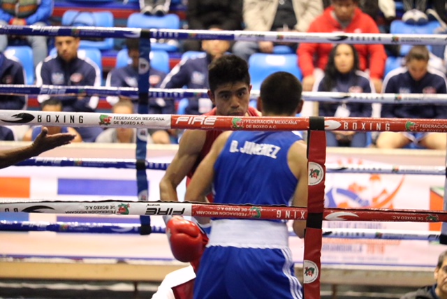 Tlaxcalteca se queda con medalla de bronce en clasificatorio de box 