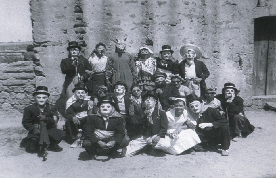 Dedican exposición documental a las mujeres en el carnaval