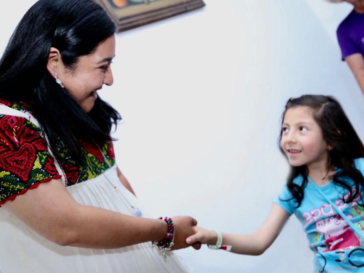 Van Alvarado y Corona por reformas que benefician a mujeres