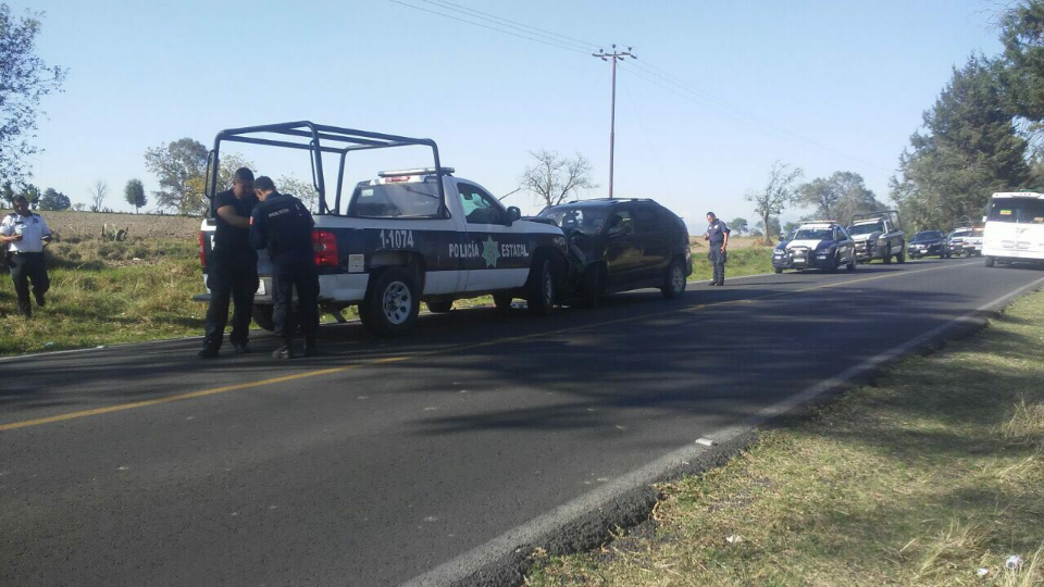 Cuatro lesionados deja choque de patrulla y particular