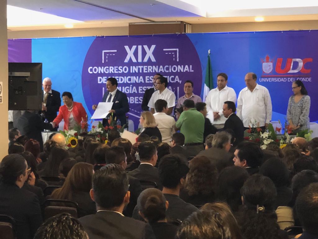 Presente Martha Palafox  en Congreso Internacional de medicina estética en Veracruz