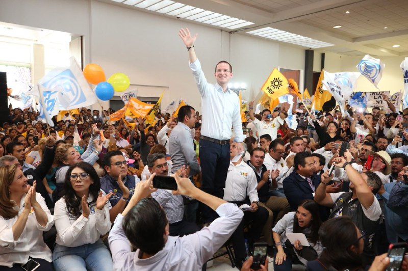 Más de 5 mil reciben a Ricardo Anaya en Tlaxcala