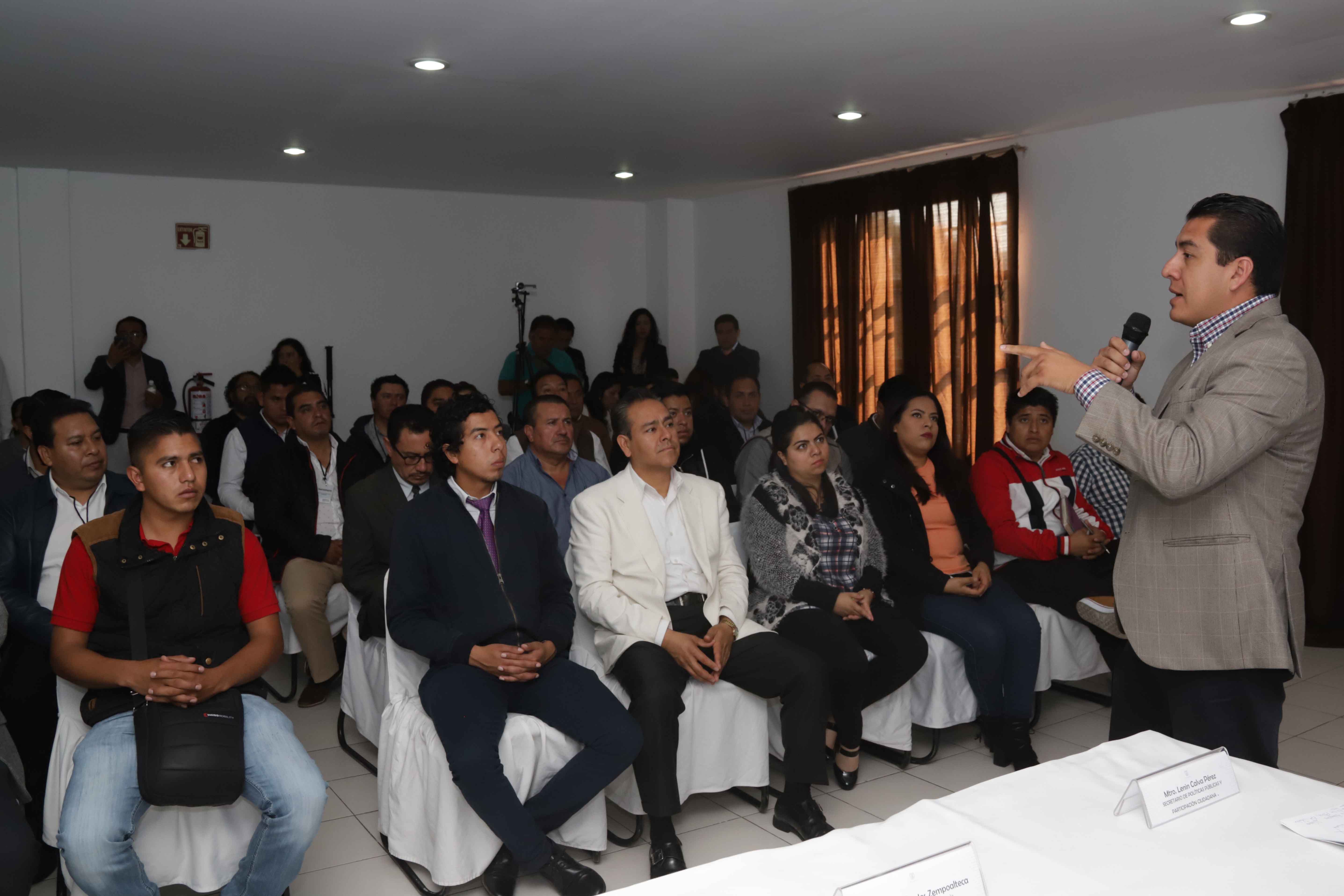 Orientan a municipios de la zona centro de la entidad en políticas públicas