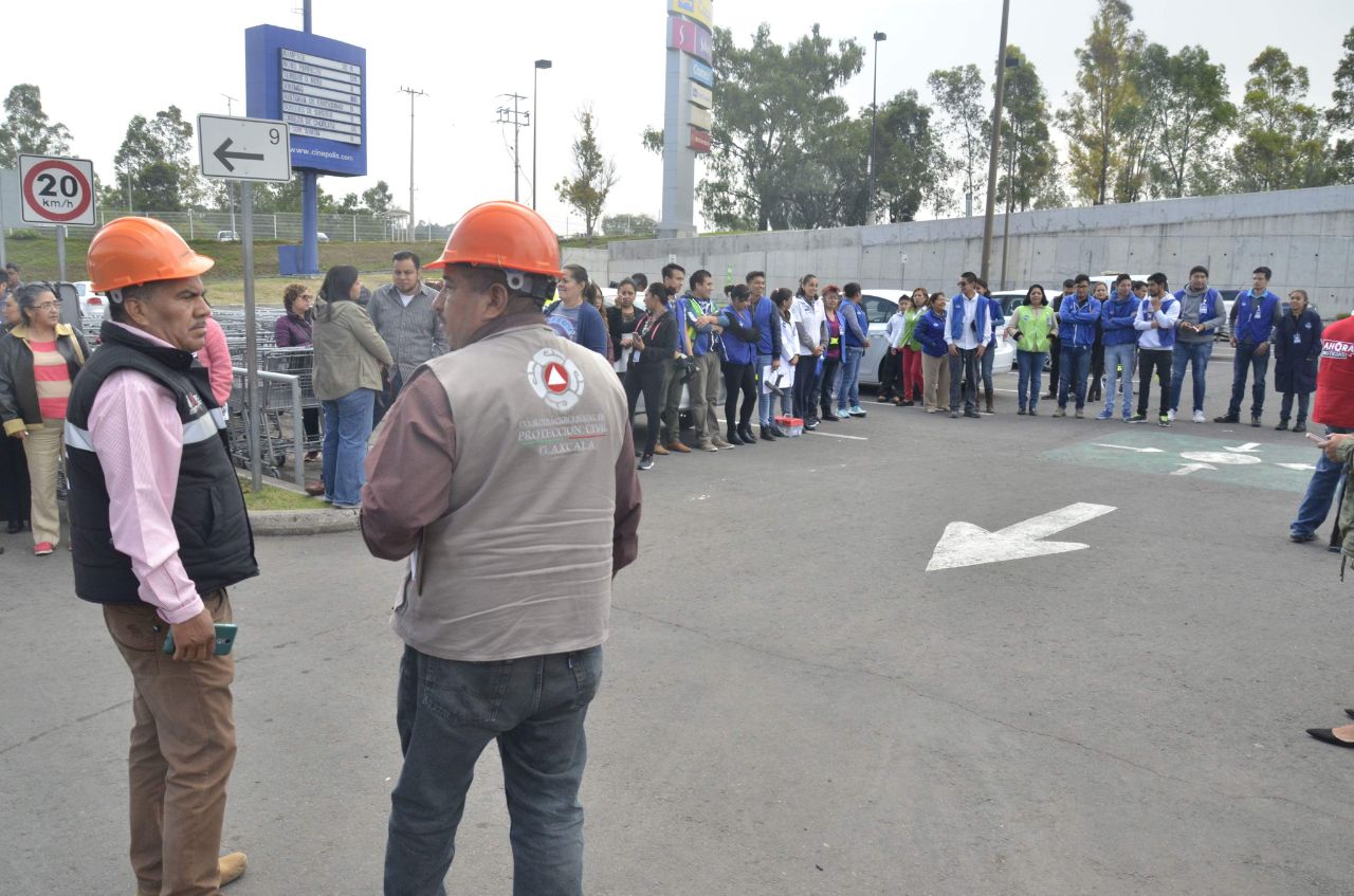 Realiza Protección Civil simulacro en Gran Patio