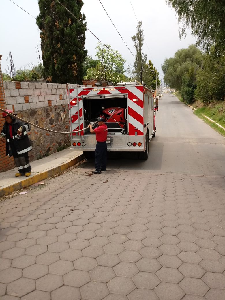 Se reporta incendio en San Lucas Cuahutelulpan
