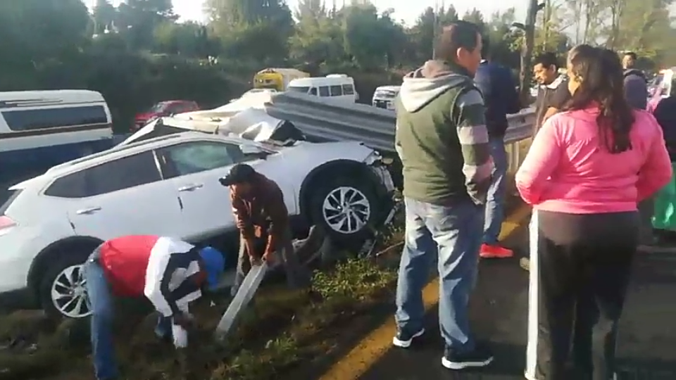 Maestro del COBAT salva la vida en la  Apizaco-Tlaxcala