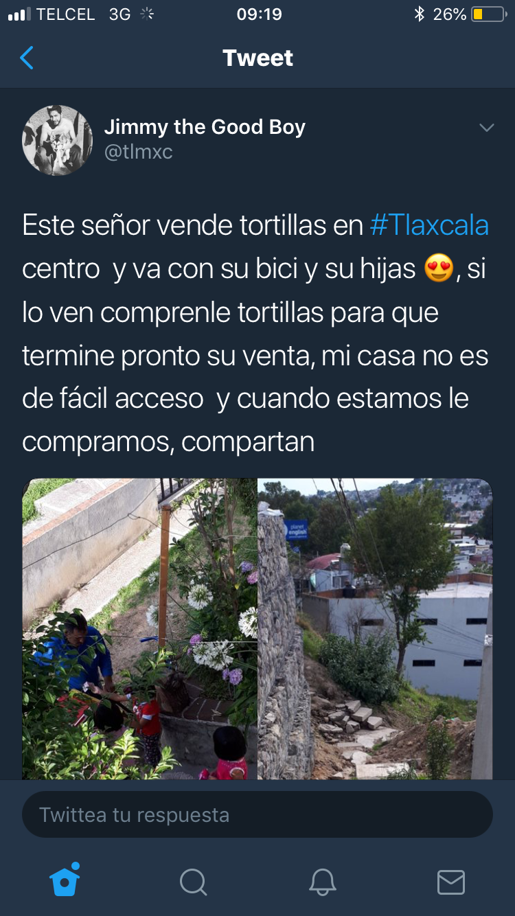 Padre ejemplar, vende tortillas y lleva a sus hijas al trabajo