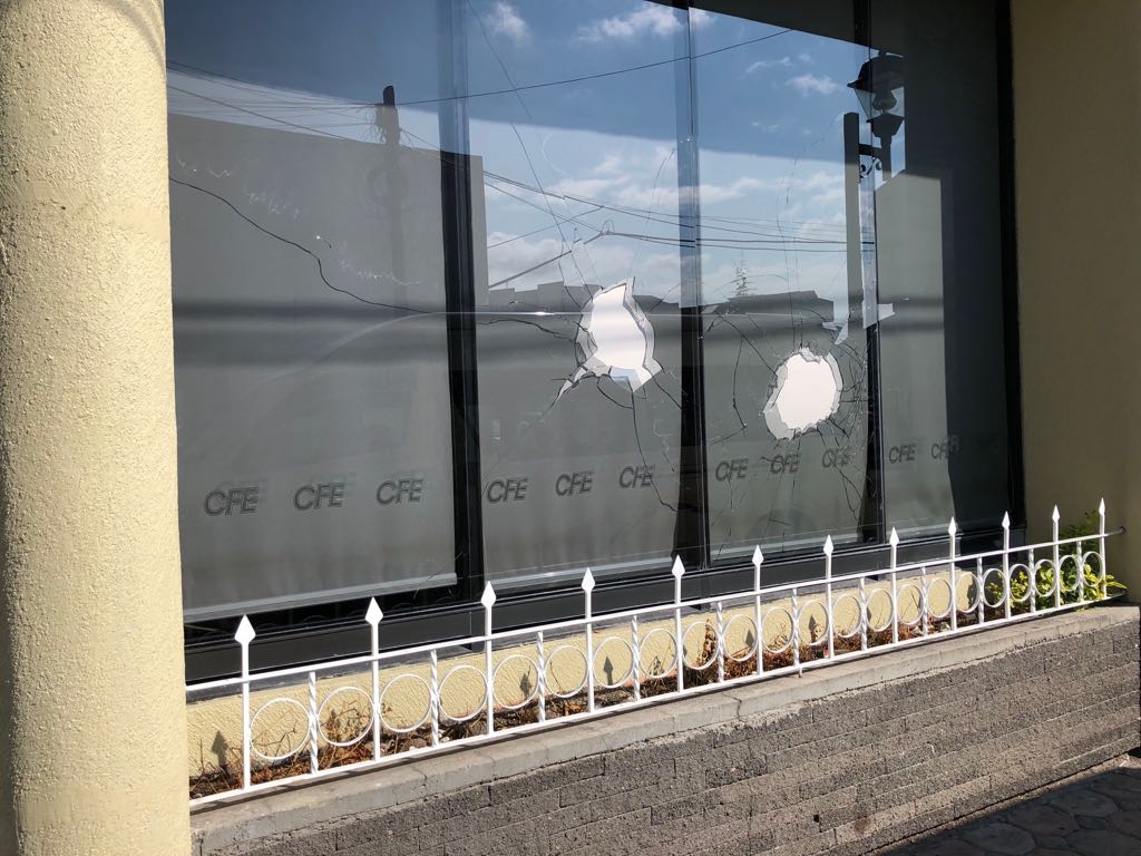 Agreden oficinas de CFE en Tlaxcala