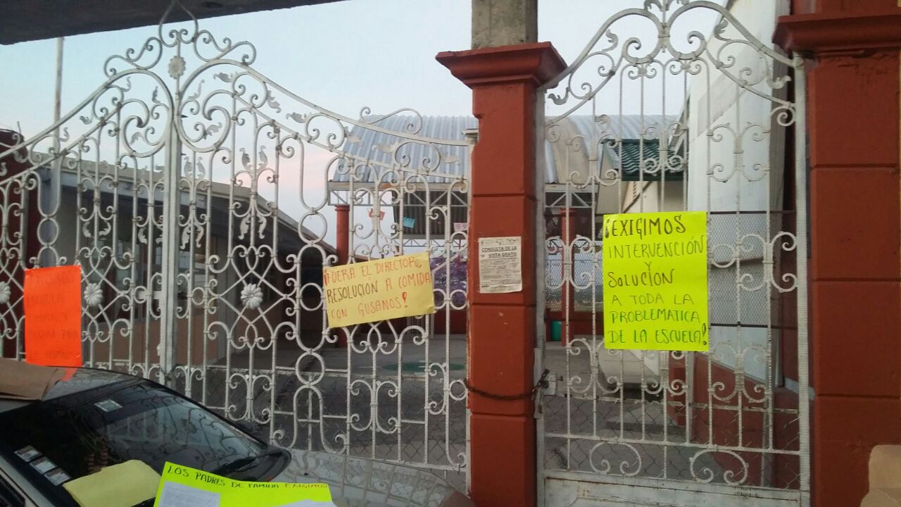 Destituyen a director de primaria de Ixtacuixtla