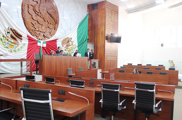 Informan a TET que por falta de quórum no se tomó protesta a dos diputados suplentes