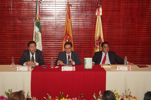 Se presentó en la UAT el libro sobre la Corrupción en México