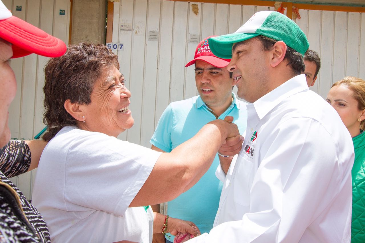 Comprometido Mariano con impulsar a jóvenes emprendedores