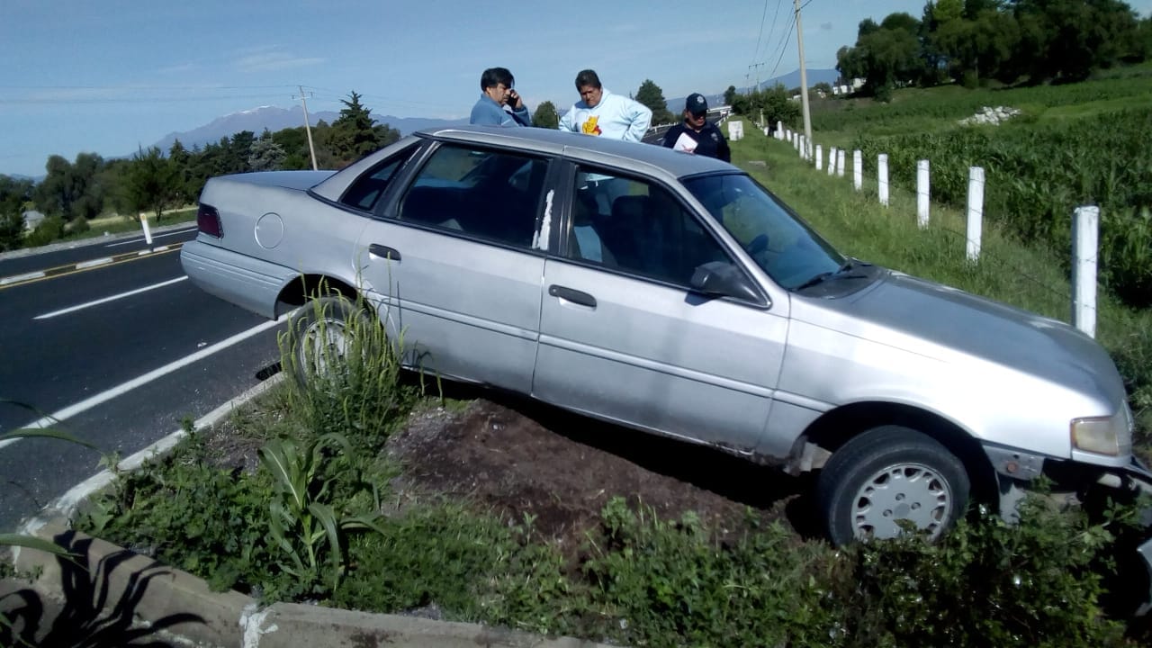 Pierde vehículo el cotnrol en la Tlaxcala-Texmelucan