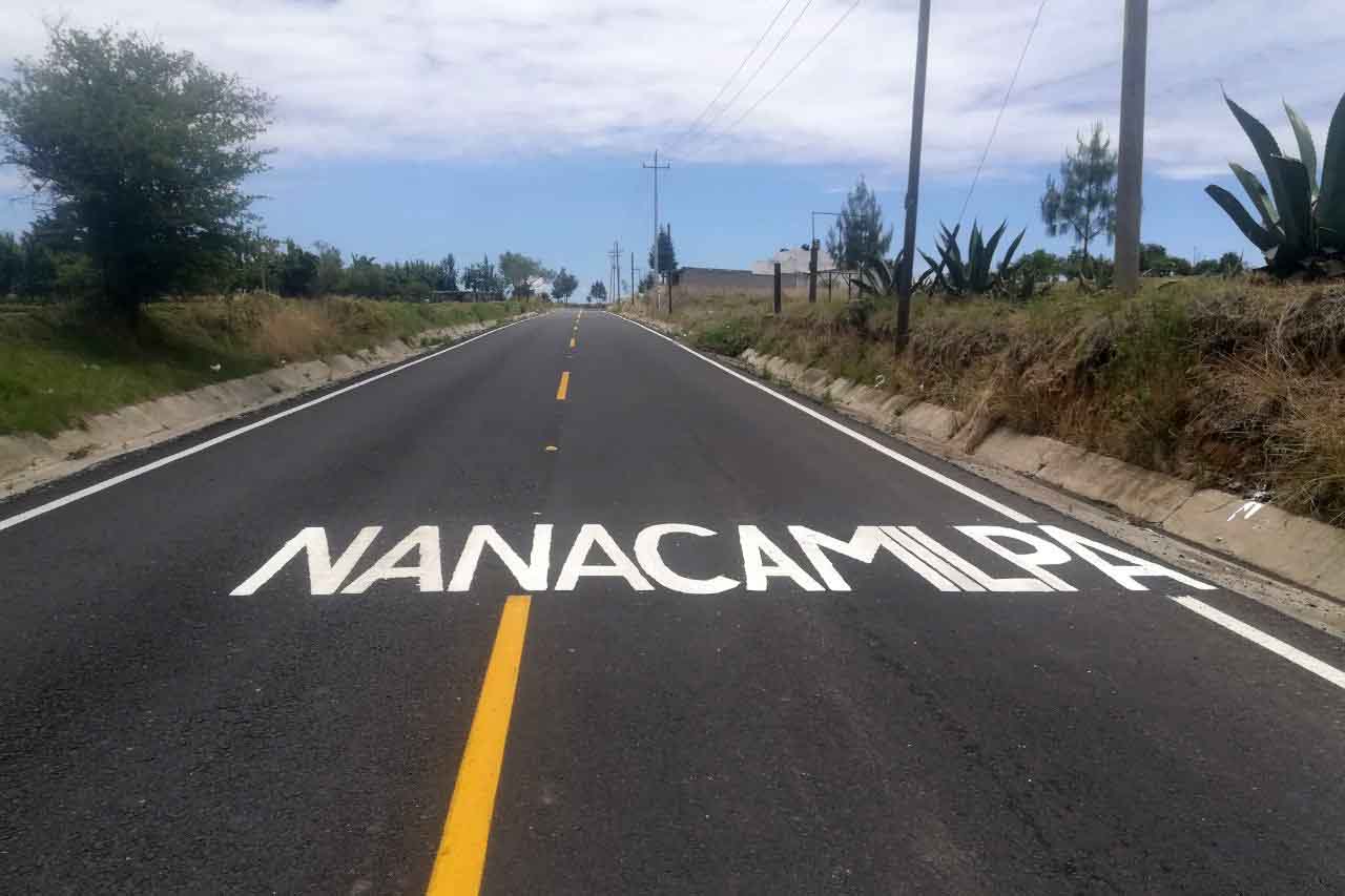 Invierten 27 millones en rehabilitar calle en Nanacamilpa