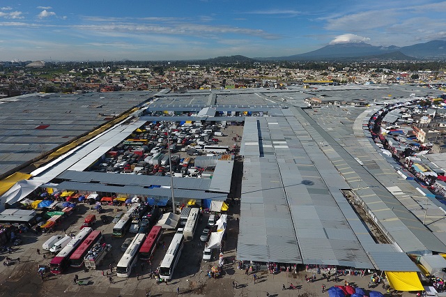 ‘Las Lavanderas’ así blanquean desde el tianguis dinero ilícito en San Martín 