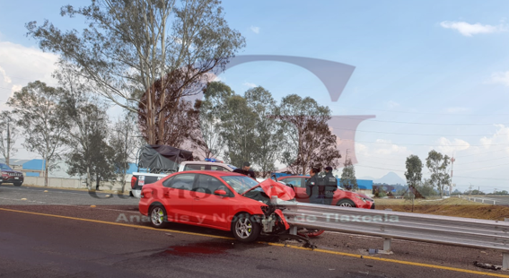 Chocan automóvil en la Apizaco-Tlaxcala