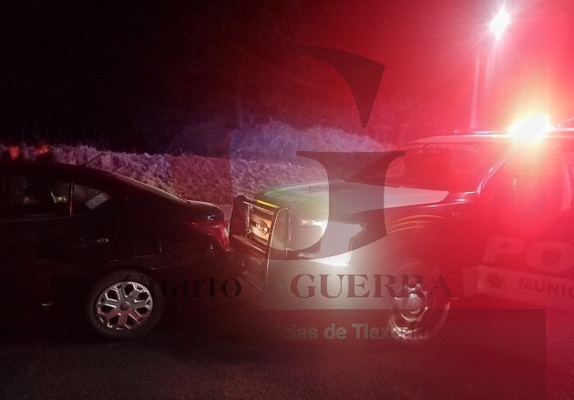 Detiene Policía de Zacatelco a dos sujetos buscados por delinquir en Puebla