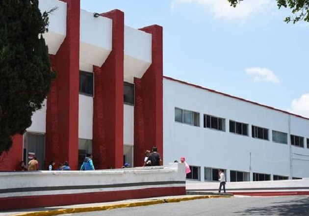 Temen trabajadores de la SESA perder empleo por federalización