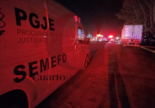 Camionero mata a presuntos asaltantes en Xaloztoc
