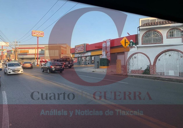 Solitario sujeto asalta Oxxo en Ocotlán, Tlaxcala; se apodera de dinero en efectivo