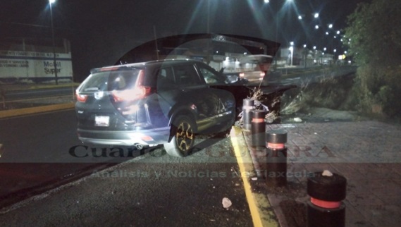 Daños materiales deja accidente vehicular en la Vía Corta