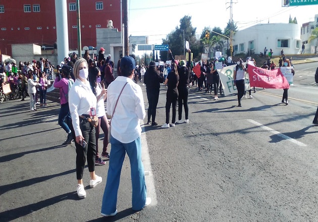 Acompañó CEDH marcha por el Día Internacional de la Mujer, en Tlaxcala capital