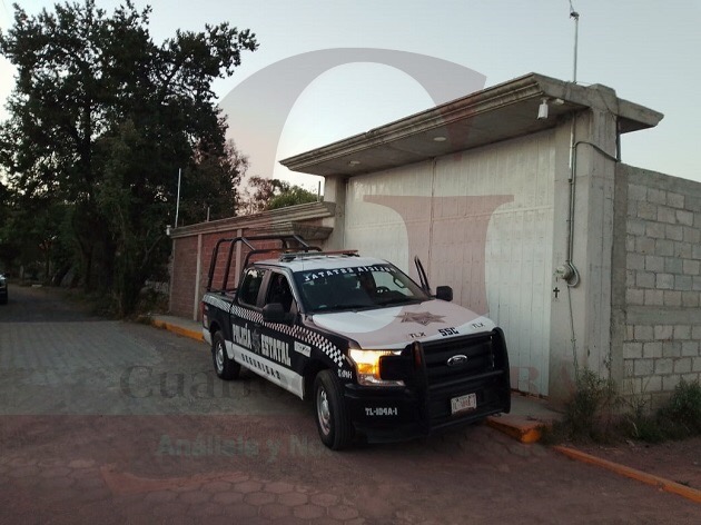 Policía Federal Ministerial asegura a un hombre y dos autotanques en Yauhquemehcan