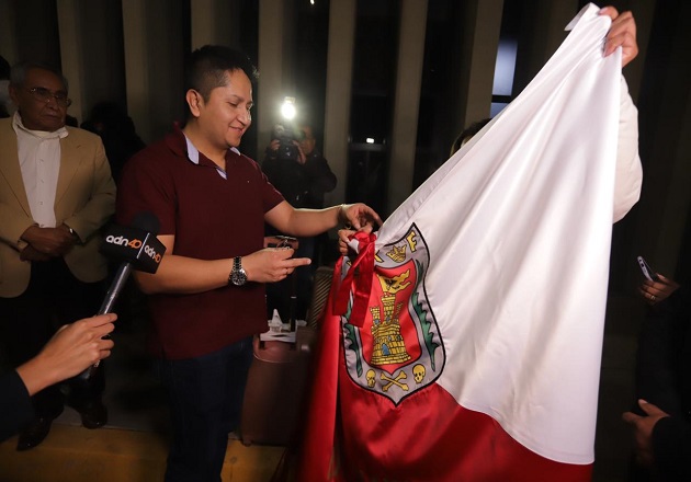Arriban a Tlaxcala connacionales repatriados de Ucrania