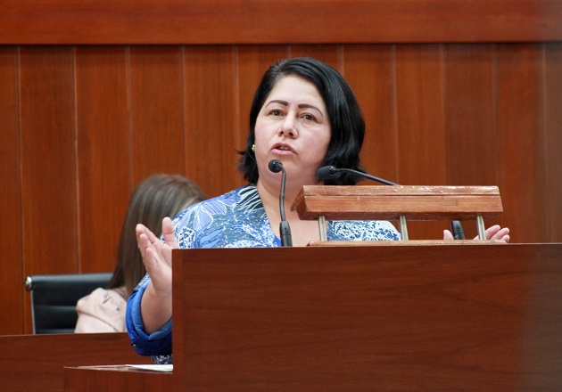 Afirma Blanca Águila que destruir instituciones es el fin de la federalización de la salud