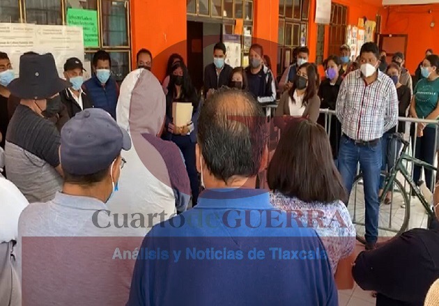 Protestan habitantes de Ayometla; acusan escasos resultados de su presidenta municipal