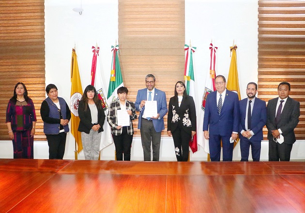 Signan UATx y PGJET convenio de trabajo interinstitucional