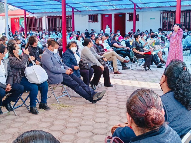 En sesión permanente trabajadores del sector salud para defender sus derechos laborales