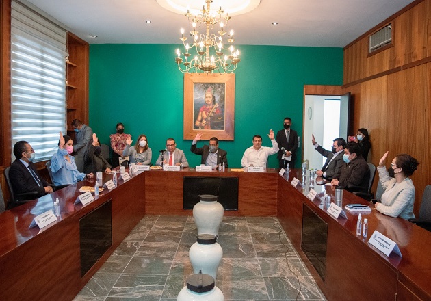 Con total transparencia realiza Congreso evaluación para designar magistrada del TSJE