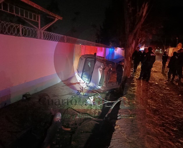 Joven muere en el hospital, tras ser aplastado por su camioneta, en Tzompantepec