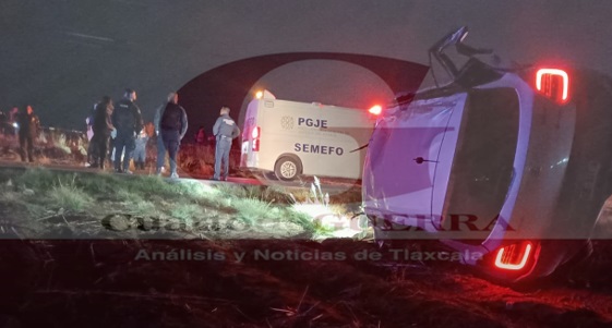 Cinco mujeres mueren en fatal volcadura, en Huamantla