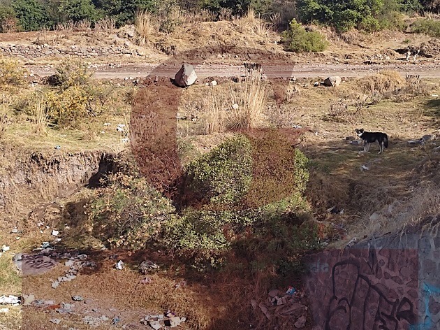 Decapitado, ubican cadáver de un hombre en una barranca de San Pablo del Monte