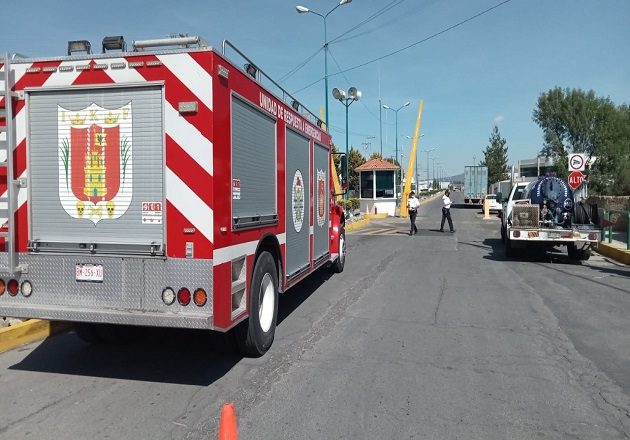 SSC y Fidecix atienden alerta de fuga en pipa de gas en Ciudad Industrial Xicohténcatl II
