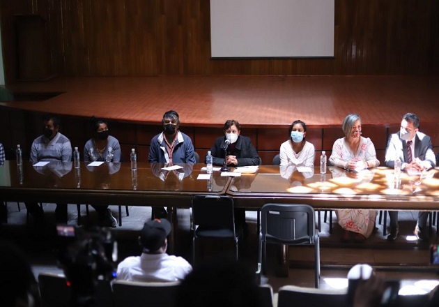 PGJE presenta informe a familiares de una menor desaparecida en Huamantla
