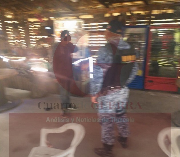 Atracan un bar; roban 40 mil pesos en productos y un automóvil, en Amaxac