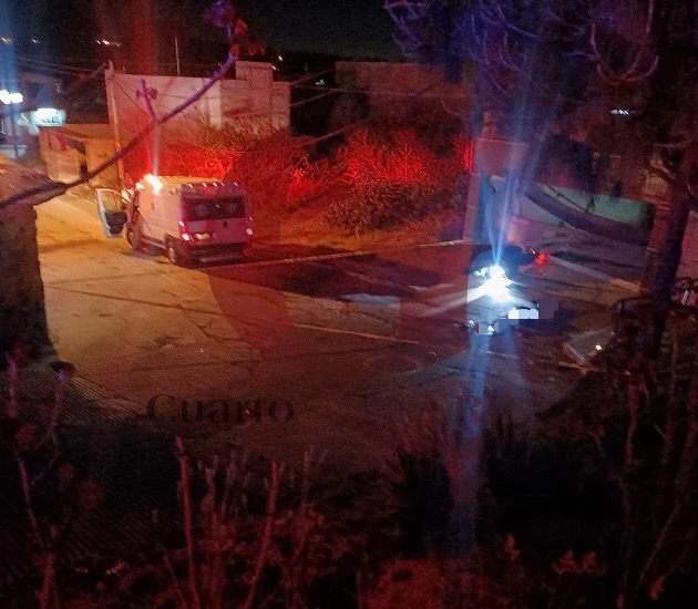 Muere un motociclista al chocar contra el zaguán de una casa, en Tlaxcala