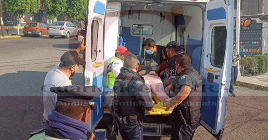 Menor de edad es atropellada en la capital tlaxcalteca y resulta lesionada