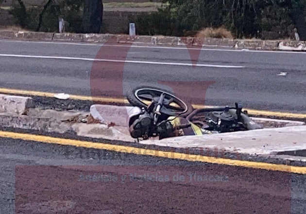 Dos heridos, por derrape de moto y colisión de vehículos, en la Texmelucan-Tlaxcala