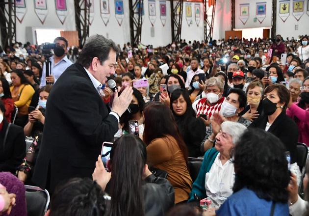 Festeja Ayuntamiento de Huamantla a las mamás en su día