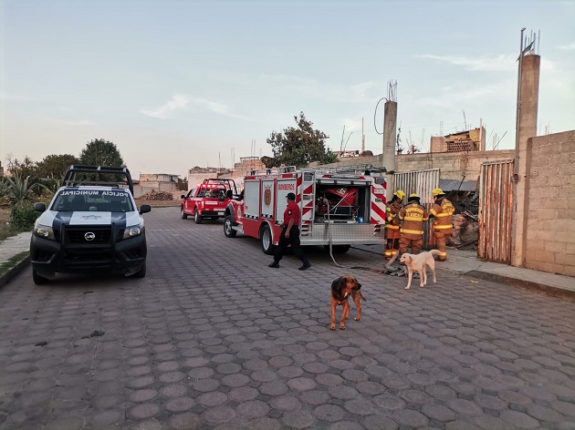 Heroico Cuerpo de Bomberos atendió emergencia en la Magdalena Tlaltelulco