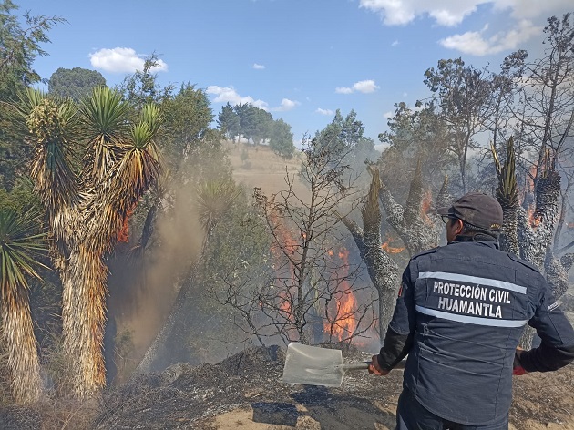 Atiende Protección Civil de Huamantla incendio en Tecoac